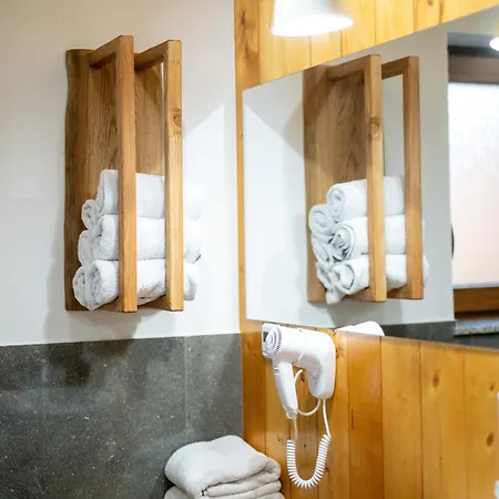بيت للعطل Glamping Podgoro With Private Hot Tube - Rogatec