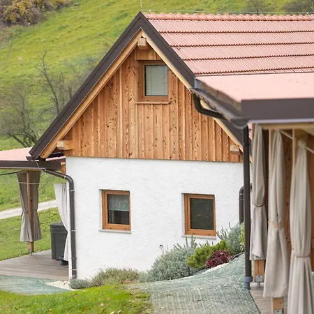 بيت للعطل Glamping Podgoro With Private Hot Tube - Rogatec Rogatec